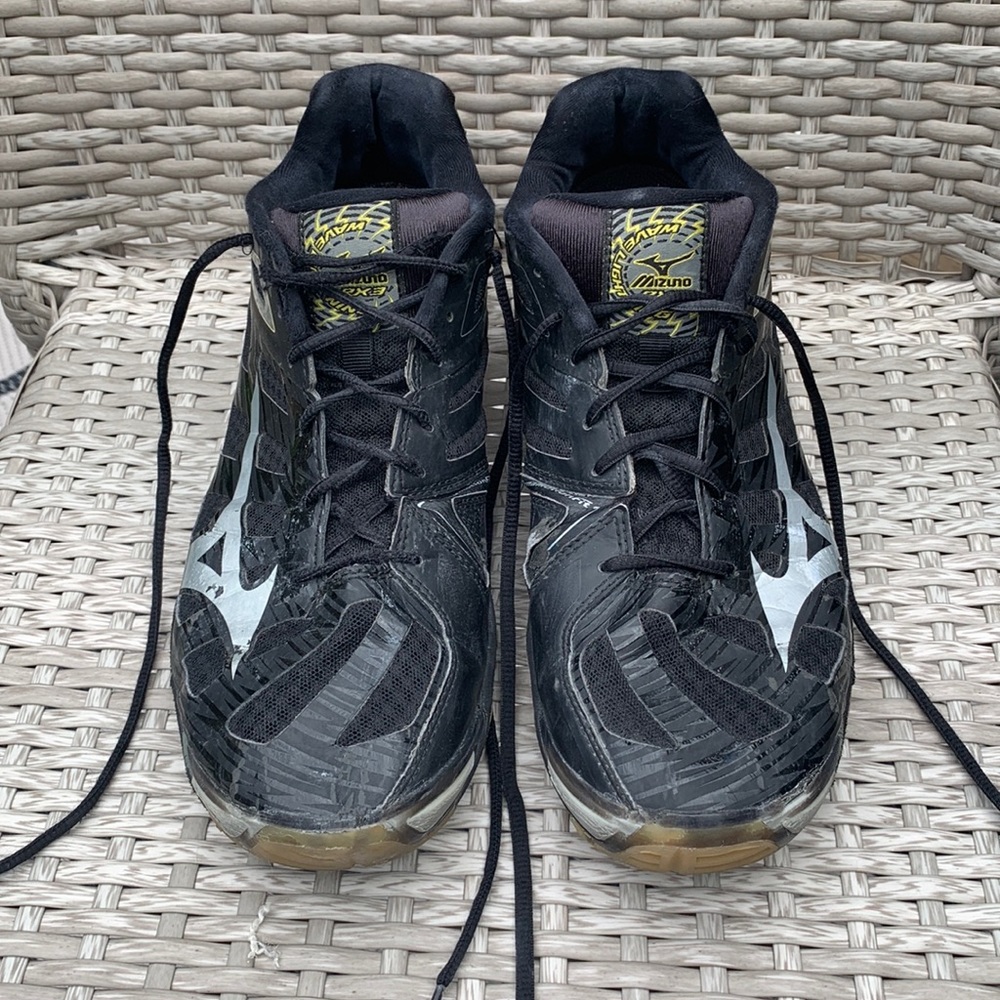 Mizuno Volleyball Shoes
